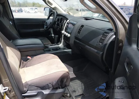 2011 Toyota Tundra Grade 4.6L V8 z USA, uszkodzony, nr VIN 5TFRM5F17BX025593